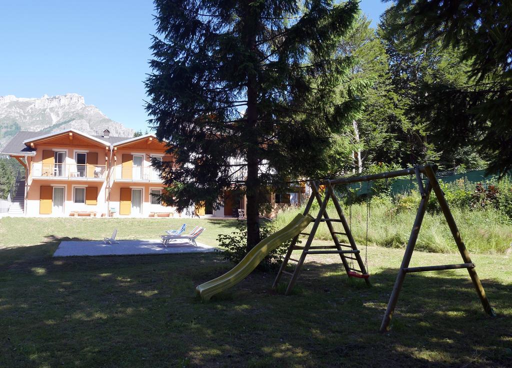Hotel Elbele Garni Folgaria Ngoại thất bức ảnh