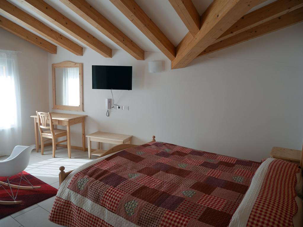 Hotel Elbele Garni Folgaria Ngoại thất bức ảnh