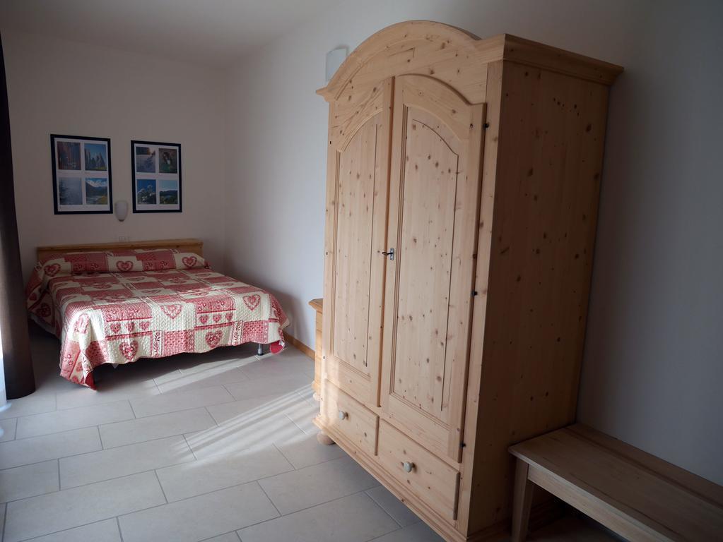 Hotel Elbele Garni Folgaria Ngoại thất bức ảnh