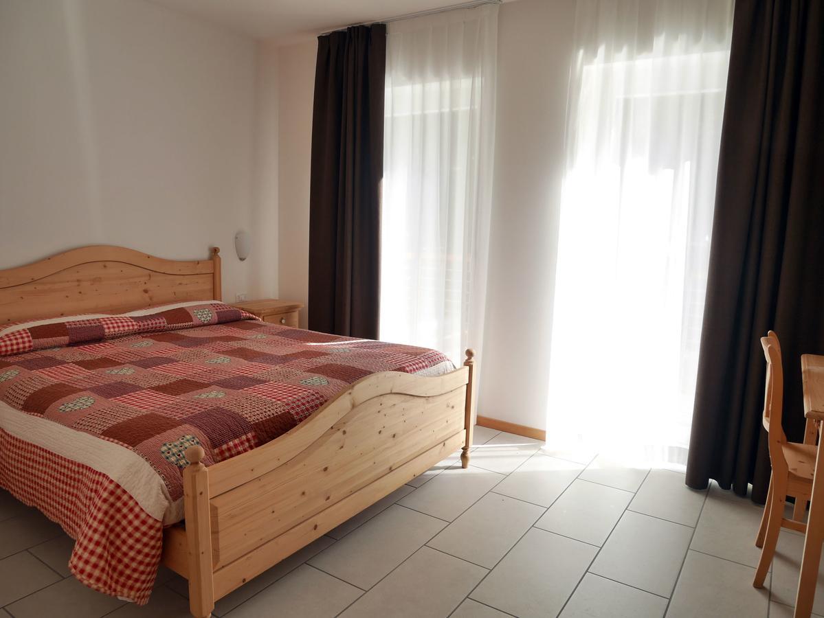 Hotel Elbele Garni Folgaria Ngoại thất bức ảnh